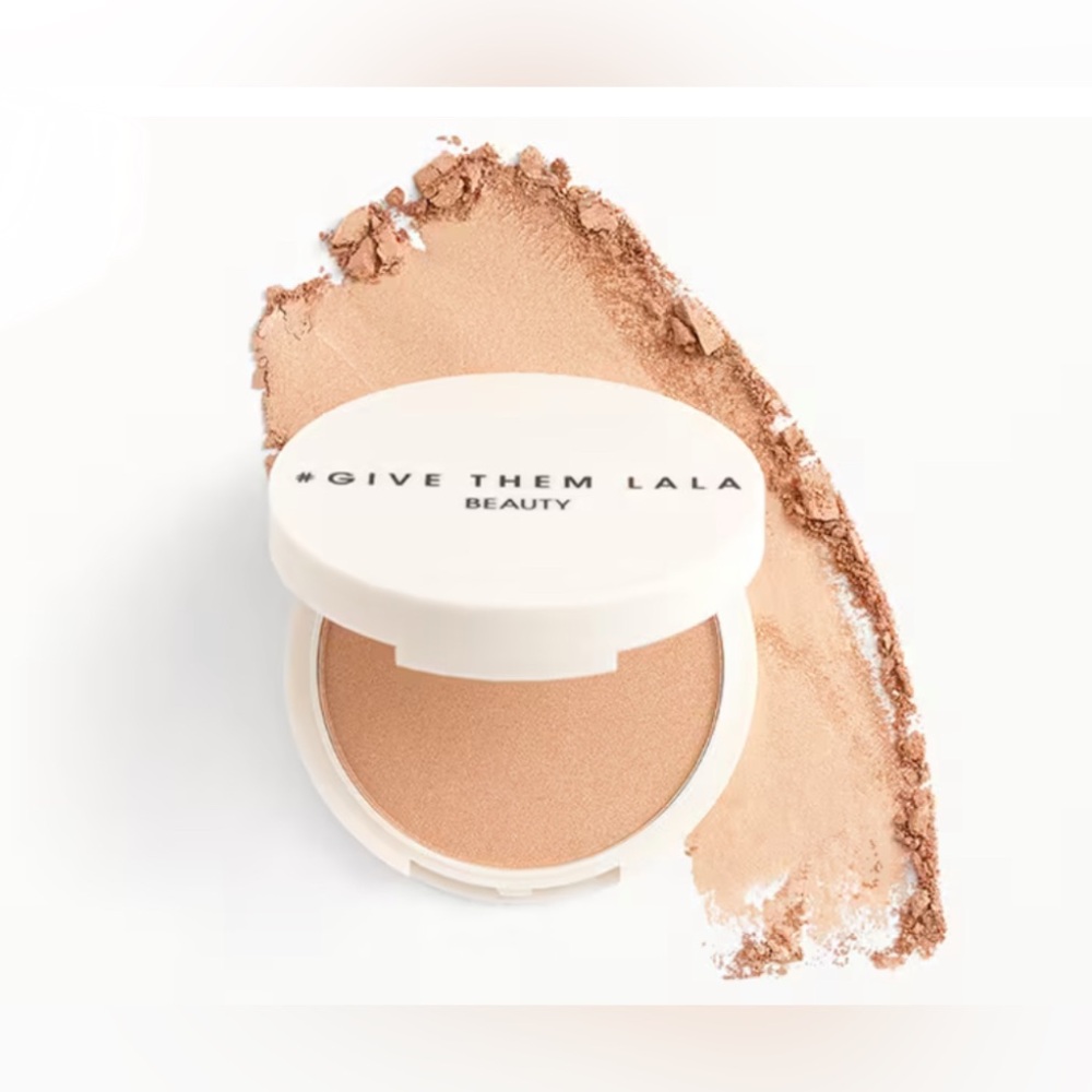 ❤️ SALE! Give Them LaLa Beauty Highlighter | Shade Showstopper | Compact